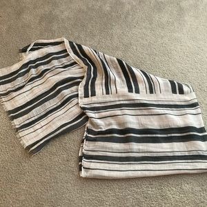 Black and white color blocking scarf!